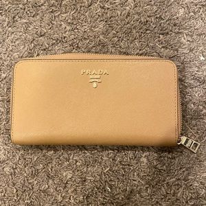 Tan Wallet- Never Used, no tags